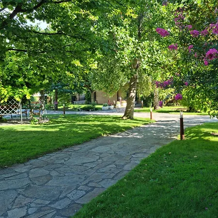 апартамент ния, райска градина / Garden Of Eden Apartment Sveti Vlas