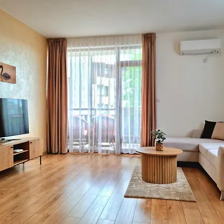 Apartment апартамент ния, райска градина / Garden Of Eden