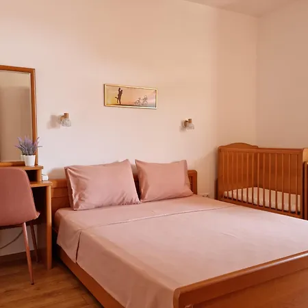 апартамент ния, райска градина / Garden Of Eden Apartment Sveti Vlas
